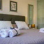 Paula With Private Jacuzzi And Parking- Near The Apartament *