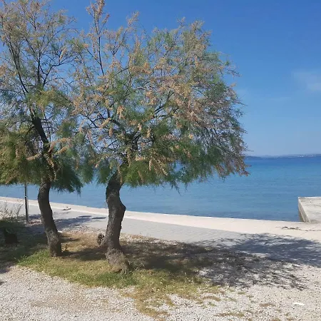 Paula With Private Jacuzzi And Parking- Near The Daire *