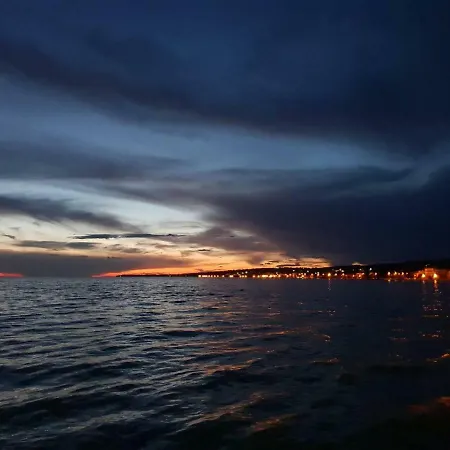 Appartamento Paula With Private Jacuzzi And Parking- Near The Zara