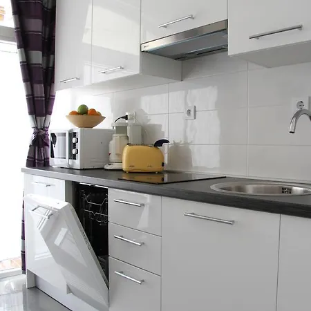 Paula With Private Jacuzzi And Parking- Near The * Zadar