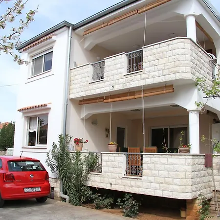 Paula With Private Jacuzzi And Parking- Near The Apartman