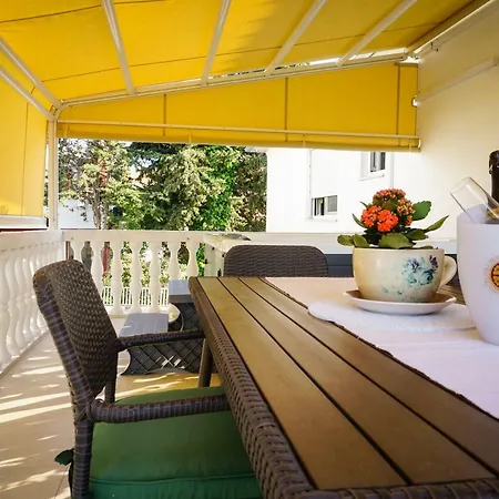 Paula With Private Jacuzzi And Parking- Near The Zadar