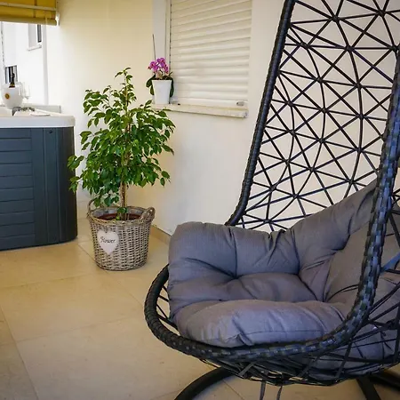 Paula With Private Jacuzzi And Parking- Near The *