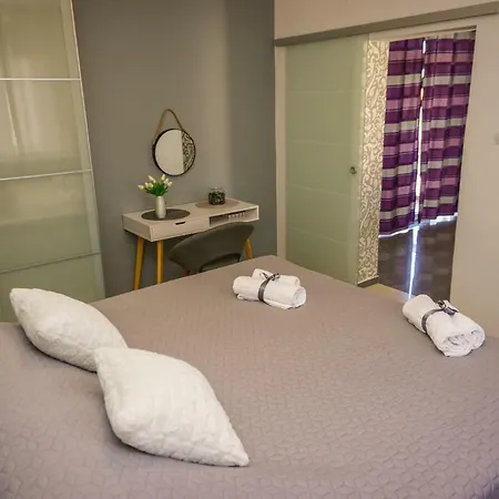 Paula With Private Jacuzzi And Parking- Near The *