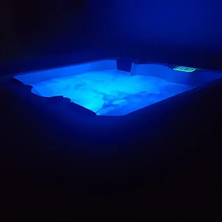 Paula With Private Jacuzzi And Parking- Near The * زادار