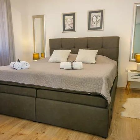 Lägenhet Paula With Private Jacuzzi And Parking- Near The Zadar